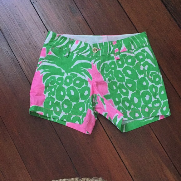 Lilly Pulitzer Pants - Lilly Pulitzer pineapple shorts